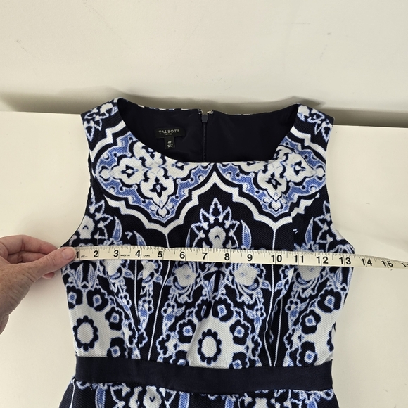 Talbots Blue Paisley Print Fit n' Flare Dress Pockets Size 4P Careerwear - Picture 8 of 12